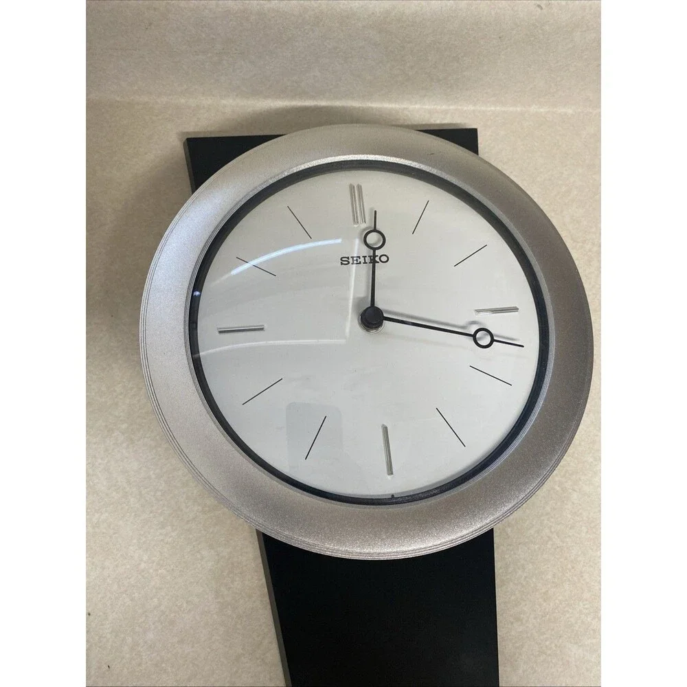 Seiko Zing Modern Art Wall Clock